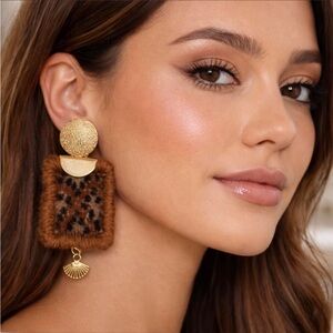 Free People Gold and Brown Leopard Earrings R6